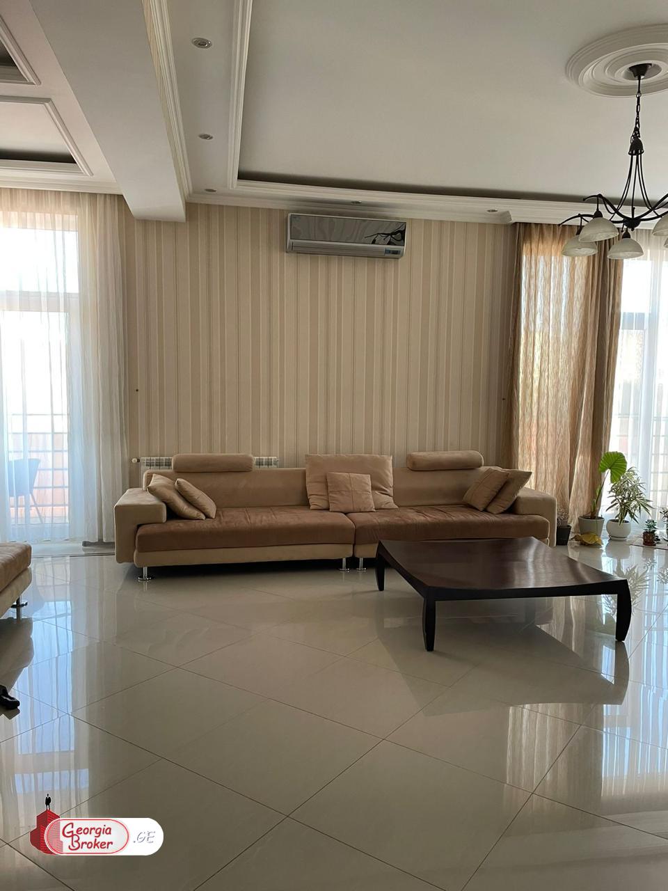 იყიდება ახალი გარემონტებული 3 ოთახიანი ბინა